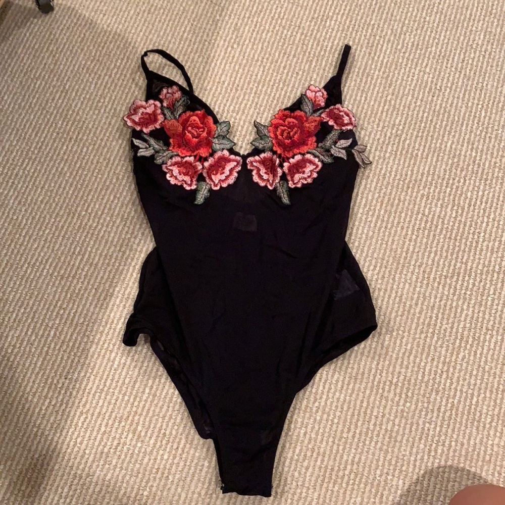 SEEK bodysuit